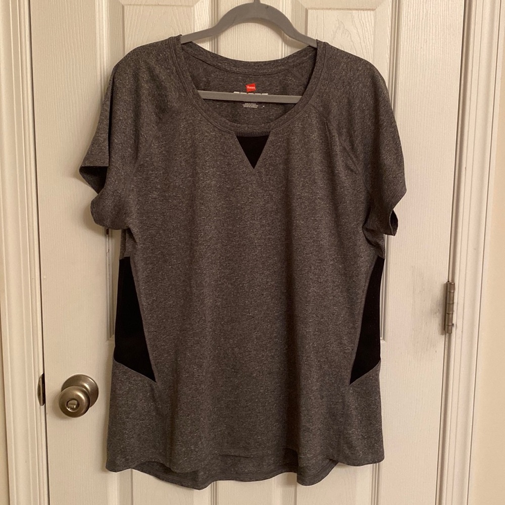 Hanes Sport Gray T-shirt Black Trim Hidden Zippered Pocket Polyester Size 2XL